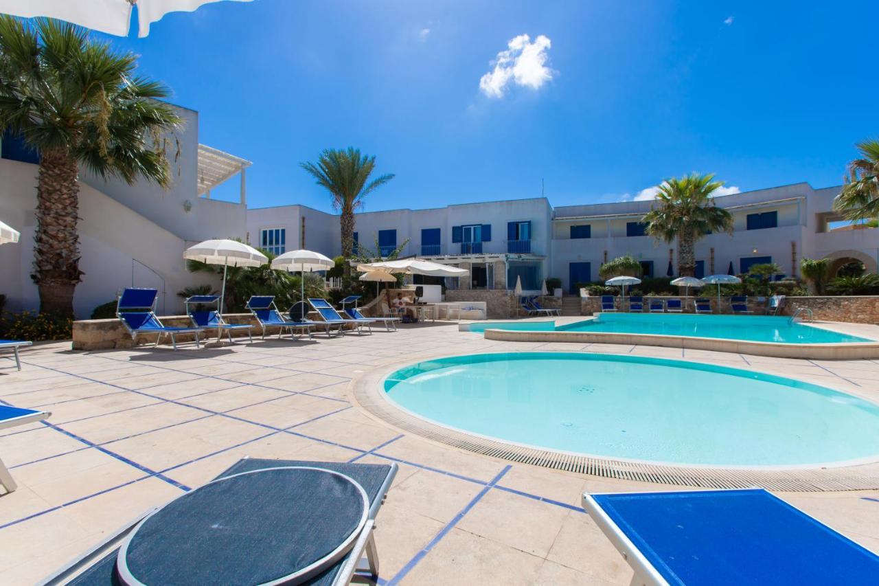 Resort Cala La Luna Favignana Bagian luar foto
