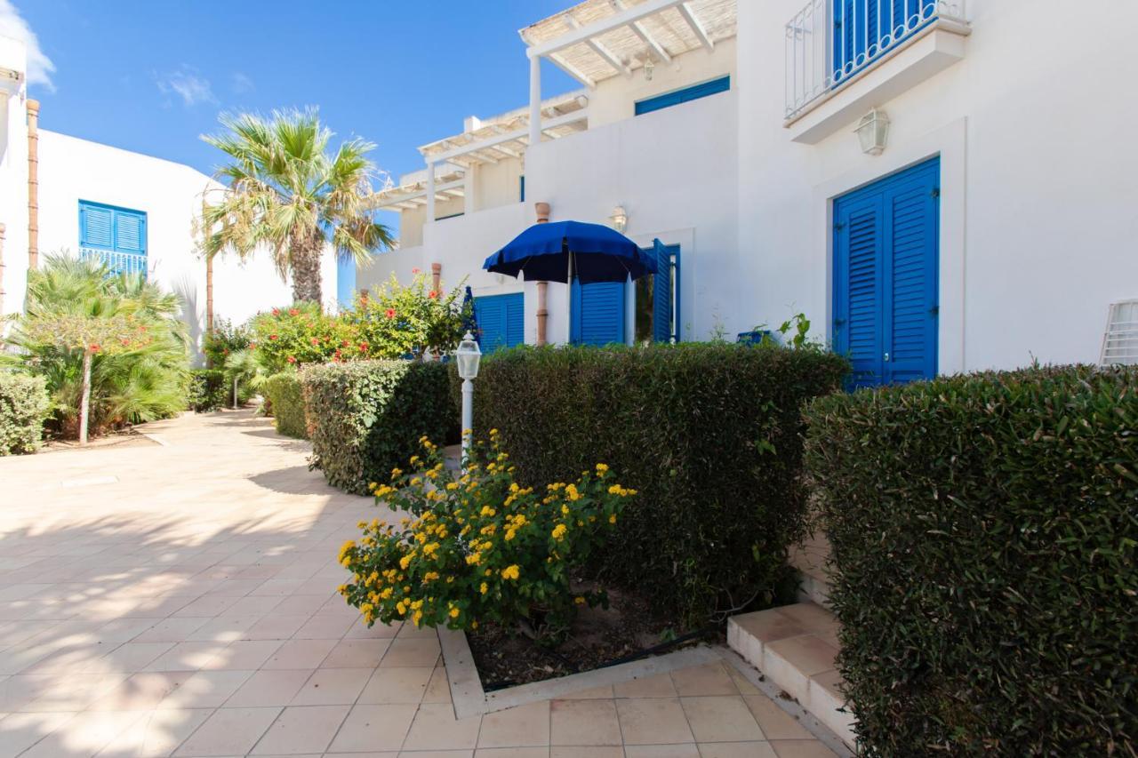 Resort Cala La Luna Favignana Bagian luar foto