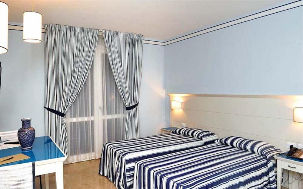 Resort Cala La Luna Favignana Bagian luar foto